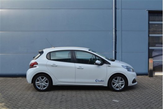 Peugeot 208 - SIGNATURE 1.2 PURETECH 110PK AUTOMAAT | NAVIGATIE - 1