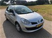 Renault Clio - 1.5dCi Bussiness line + panorama dak - 1 - Thumbnail