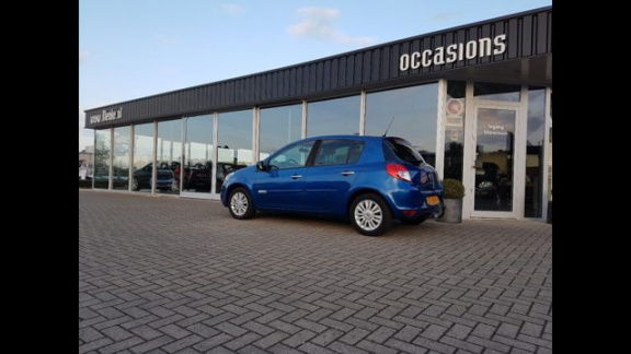 Renault Clio - 1.2 16V 75 COLLECTION, Airco, Cruise, Pannoramadak - 1