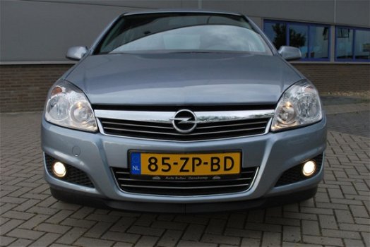 Opel Astra - 1.6 Temptation - 1