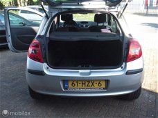 Renault Clio - 1.2-16V Garantie, alle inruil mogelijk