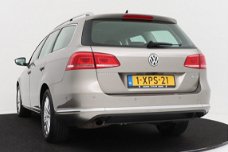 Volkswagen Passat Variant - 1.4 TSI Comfortline Executive Edition BlueMotion | Xenon | Navigatie | P