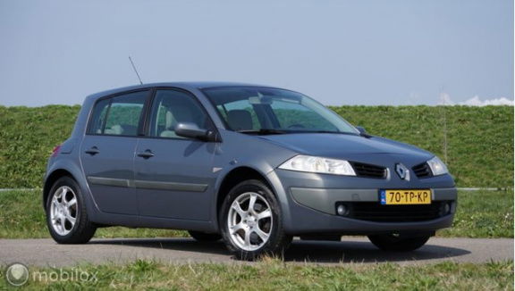 Renault Mégane - 1.6-16V automaat - 1