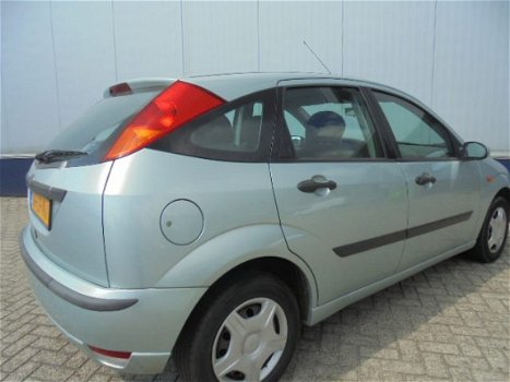 Ford Focus - 1.6 I TREND 5D Trend - 1