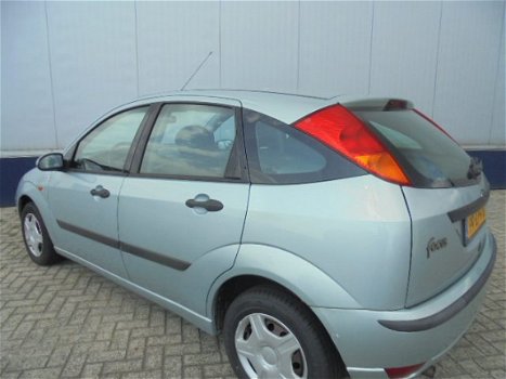 Ford Focus - 1.6 I TREND 5D Trend - 1