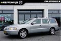 Volvo V70 - 2.4 140pk Edition Roofrails/Electr.stoel - 1 - Thumbnail