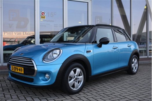 Mini Mini Cooper - 5-Deurs (f55) 1.5 136PK BUSINESS NAVI/AIRCO/CRUISE - 1