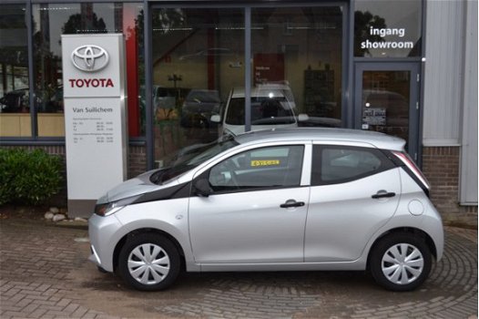 Toyota Aygo - 1.0 VVT-i x-now - 1