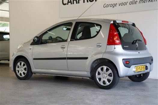 Peugeot 107 - 1.0-12V Millesim 200 - 1