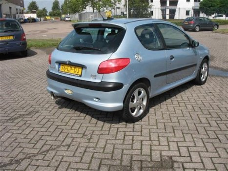 Peugeot 206 - 1.6-16V XS Goed onderhouden - 1