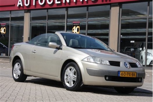 Renault Mégane Cabrio - CC 2.0-16V Privilège Luxe Automaat - 1