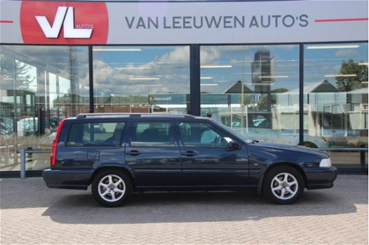 Volvo V70 - 2.5 Comfort-Line | LPG G3 | Trekhaak - 1