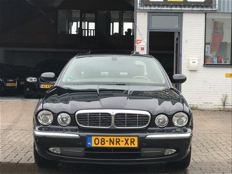 Jaguar XJ - 4.2 V8 Executive AUT/ Youngtimer/ Navi/ NAP/ APK - 1