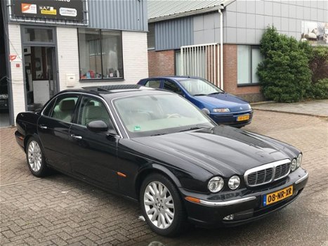 Jaguar XJ - 4.2 V8 Executive AUT/ Youngtimer/ Navi/ NAP/ APK - 1