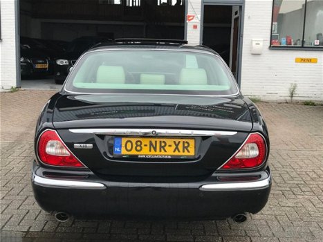 Jaguar XJ - 4.2 V8 Executive AUT/ Youngtimer/ Navi/ NAP/ APK - 1