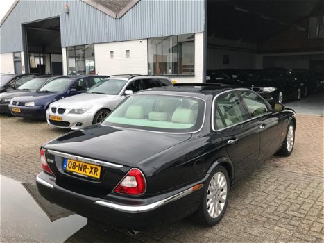 Jaguar XJ - 4.2 V8 Executive AUT/ Youngtimer/ Navi/ NAP/ APK - 1