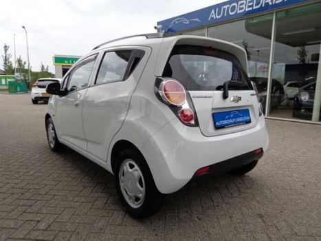 Chevrolet Spark - 1.2 16V LT / Airco / Navigatie / Stoelverw - 1