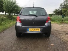 Toyota Yaris - 1.0 VVTi Kijk bij onze andere auto's