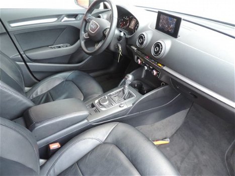 Audi A3 Sportback - 1.8 TFSI 180pk Aut7 Ambition Pro Line plus (leer, navi, xenon) - 1