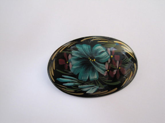 Broche russisch hout gelakt met blauw turquoise bloem 5.1x3.4 cm - nr. 1