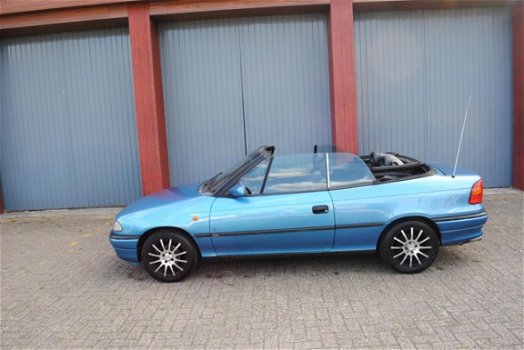 Opel Astra Cabriolet - 1.6i Comfort - 1