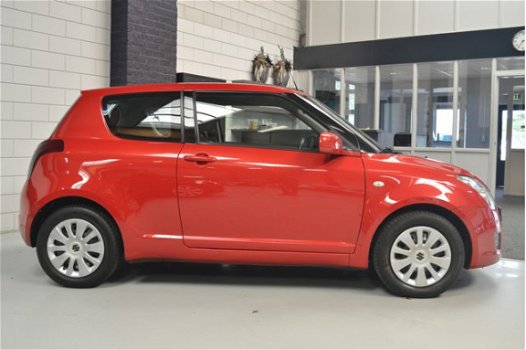 Suzuki Swift - 1.3 Cool // 128.000 km // AIRCO // TREKHAAK // - 1