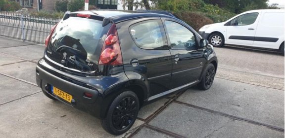 Peugeot 107 - 1.0 Envy 5 deurs Airco elektrische ramen NAP - 1