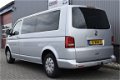 Volkswagen T5 - Caravelle 2.0TDI 102PK L2 Comfortline 9 Persoons, PDC, cruise control, airco, trekha - 1 - Thumbnail