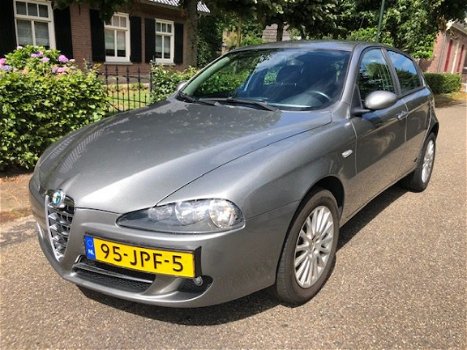 Alfa Romeo 147 - 1.9 JTD Business - 1