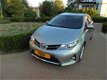 Toyota Auris - 1.8 Hybrid 136pk CVT Dynamic Edition bij specialist - 1 - Thumbnail