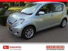 Daihatsu Sirion - 1.3i 100th Momo stuur / bij dealer