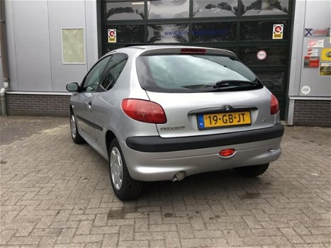 Peugeot 206 - 1.4 XT Automaat - 1