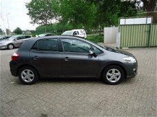 Toyota Auris - 1.8 Full Hybrid Aspiration