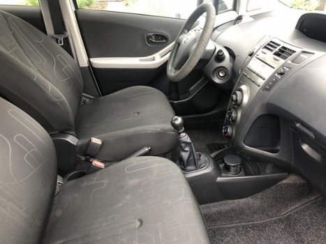 Toyota Yaris - 1.3 VVTi Comfort AIRCO - 1