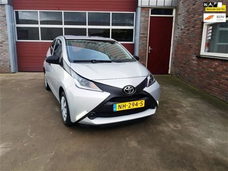 Toyota Aygo - 1.0 VVT-i x-fun Airco, Zeer Netjes, Rijklaarprijs incl. Garantie - 1