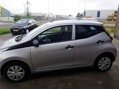 Toyota Aygo - 1.0 VVT-i x-fun Airco, Zeer Netjes, Rijklaarprijs incl. Garantie - 1