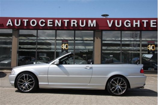 BMW 3-serie Cabrio - 318Ci Executive Navigatie/camera/Leder Youngtimer - 1