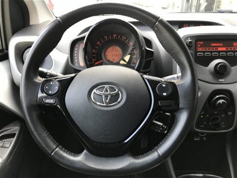 Toyota Aygo - 1.0 VVT-i x-play | Airco | Cruise Control | Radio | Staat in de Krim - 1