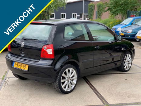 Volkswagen Polo - 1.2-12V Comfortline/Stuurbkr/Elek.ramen/Nieuwe APK - 1