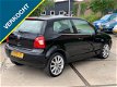 Volkswagen Polo - 1.2-12V Comfortline/Stuurbkr/Elek.ramen/Nieuwe APK - 1 - Thumbnail