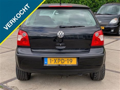 Volkswagen Polo - 1.2-12V Comfortline/Stuurbkr/Elek.ramen/Nieuwe APK - 1