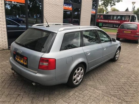 Audi A6 Avant - 2.4 quattro Pro Line 1 JAAR APK / AUTOMAAT / LEER / NAP / AIRCO/ NETTE AUTO - 1