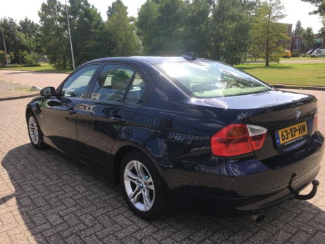 BMW 3-serie - 318i Business Line - 1