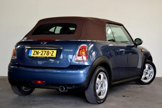 Mini Mini Cabrio - 1.6 Cooper LEER/STOELVERW./CRUISE/AIRCO - 1