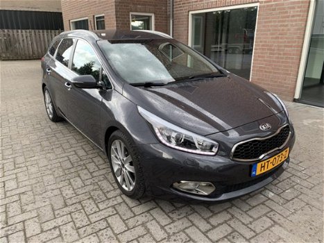 Kia Cee'd - 1.6 GDI Plus Pack - 1