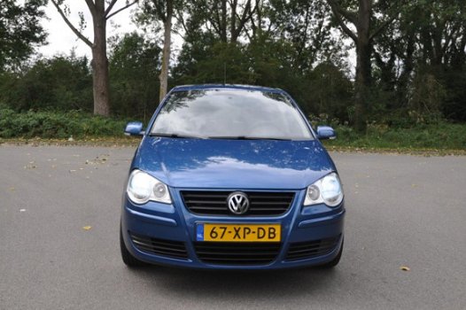 Volkswagen Polo - 1.4 TDI Optive 5-DEURS/AIRCO XENON/USB-AUX - 1