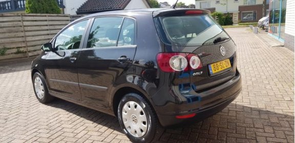 Volkswagen Golf - 1.6 FSI Turijn/ECC/6 Bak/NAP/Airco/Mooie Auto - 1