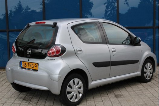 Toyota Aygo - 1.0 VVT-i Aspiration | 5DEUR | LED | AC | 1E EIG | NL-AUTO | - 1