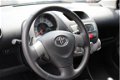 Toyota Aygo - 1.0 VVT-i Aspiration | 5DEUR | LED | AC | 1E EIG | NL-AUTO | - 1 - Thumbnail
