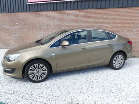 Opel Astra - 1.4T Automaat Design Edition (Volledig rijklaar incl. garantie) - 1